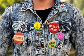 Jean jacket adorned with buttons